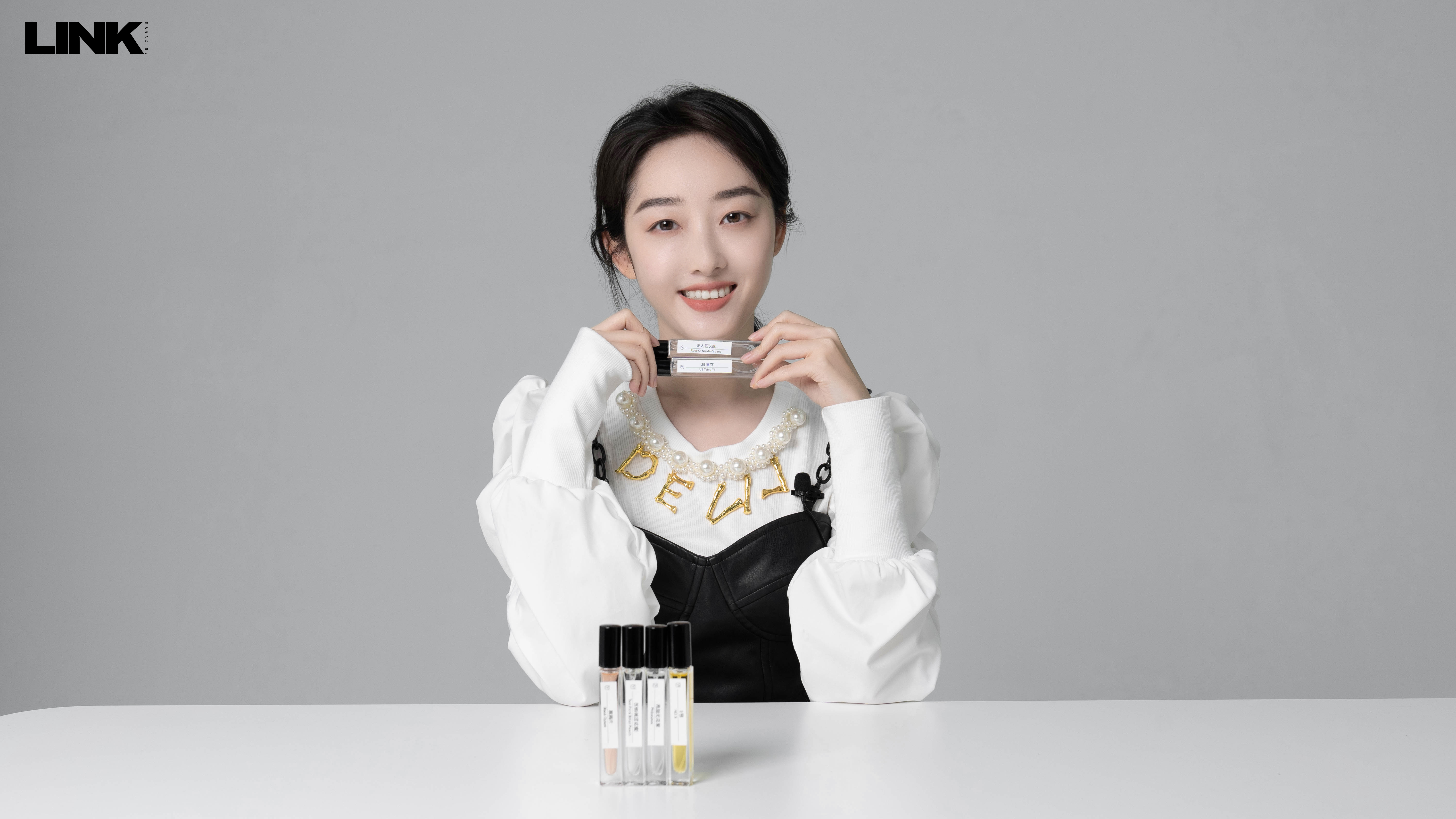 明星翻包-好物种草-艺人口播推荐-开箱开包vlog，宣传引爆……