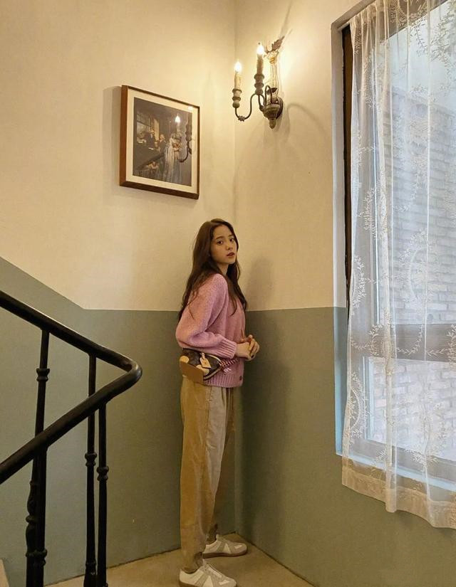 明星私服大集锦,硬核的穿搭模板,确定不来看看?(图1) 明星私服大集锦,硬核的穿搭模板,确定不来看看?(图1)